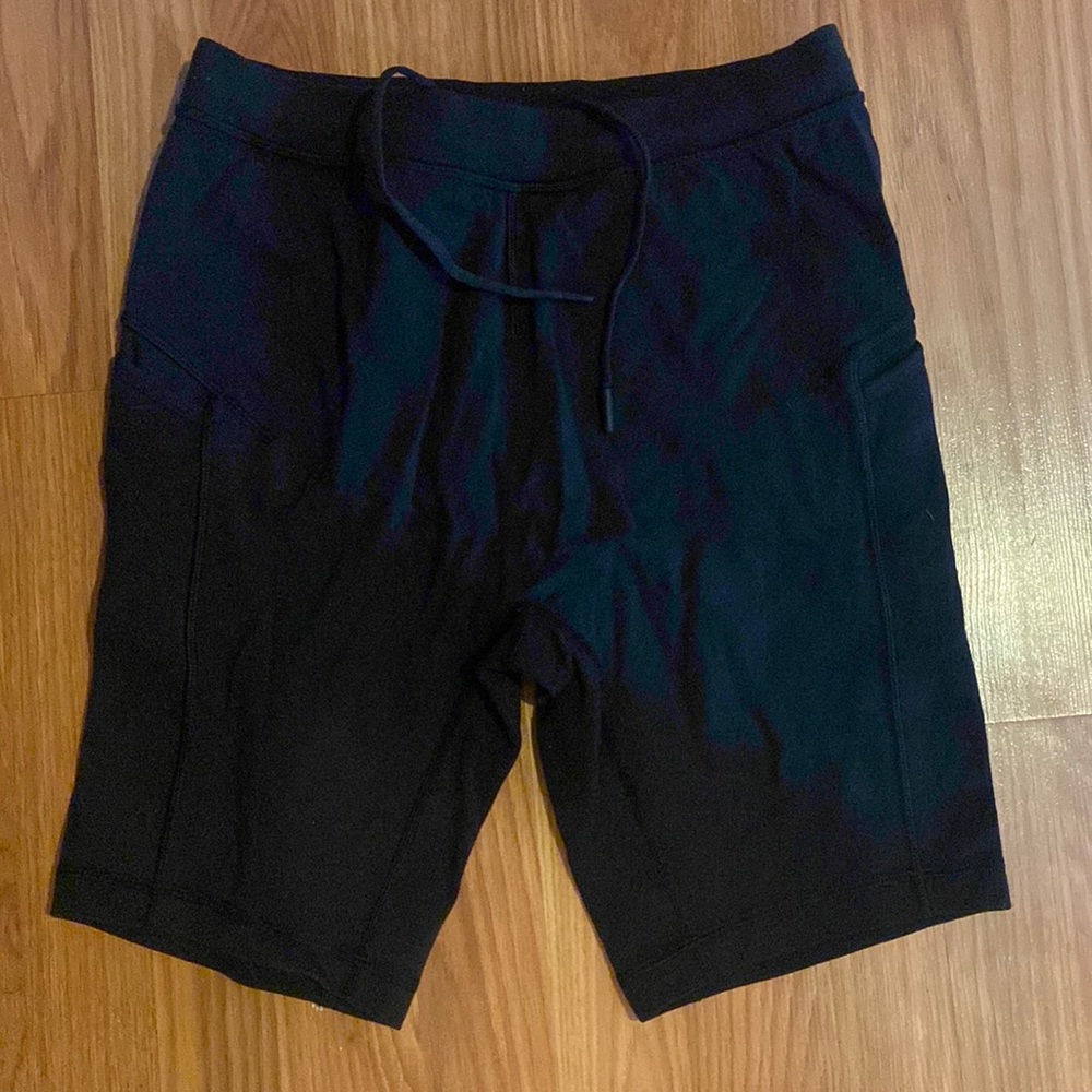 Mens small, Black, 7” Lulu lemon shorts
